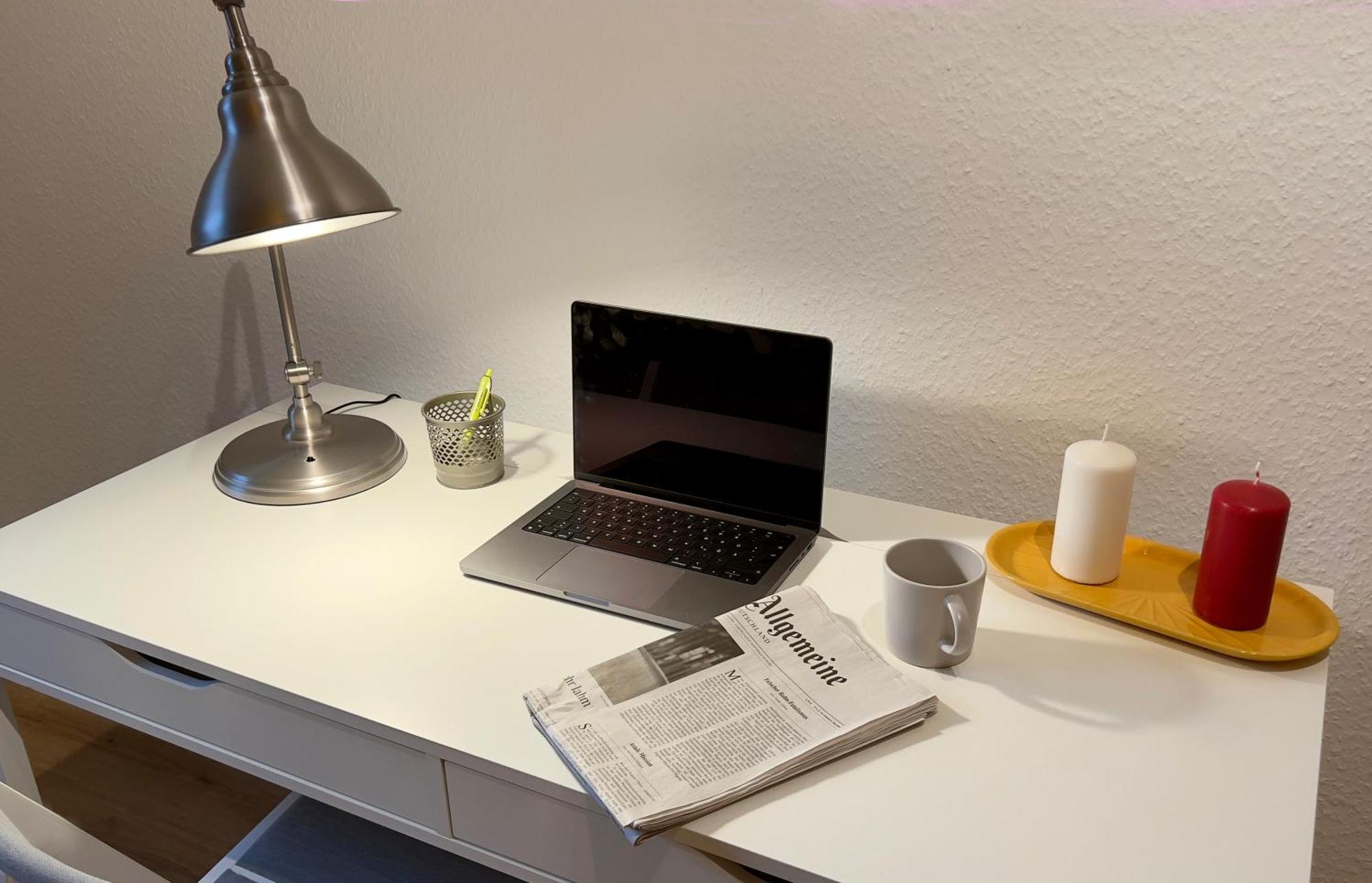 Апартаменты Big Flat With Fresh Renovation, Free Parking, Sonyps, Netflix Дуйсбург Экстерьер фото