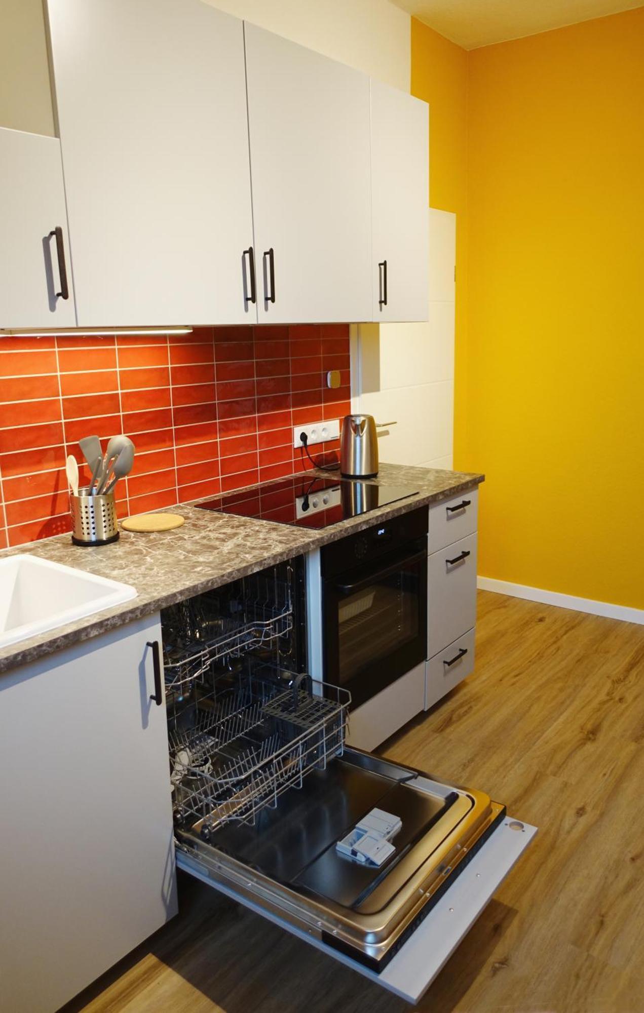 Апартаменты Big Flat With Fresh Renovation, Free Parking, Sonyps, Netflix Дуйсбург Экстерьер фото