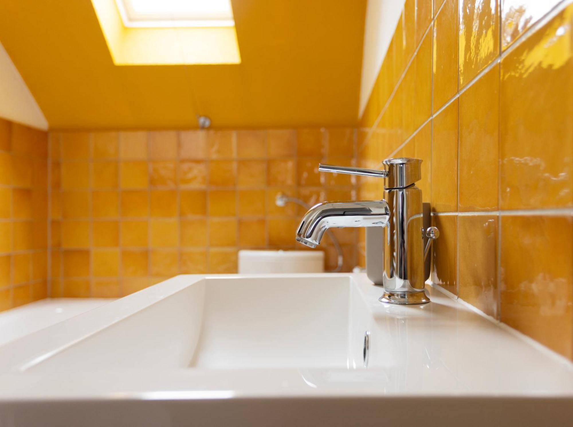 Апартаменты Big Flat With Fresh Renovation, Free Parking, Sonyps, Netflix Дуйсбург Экстерьер фото