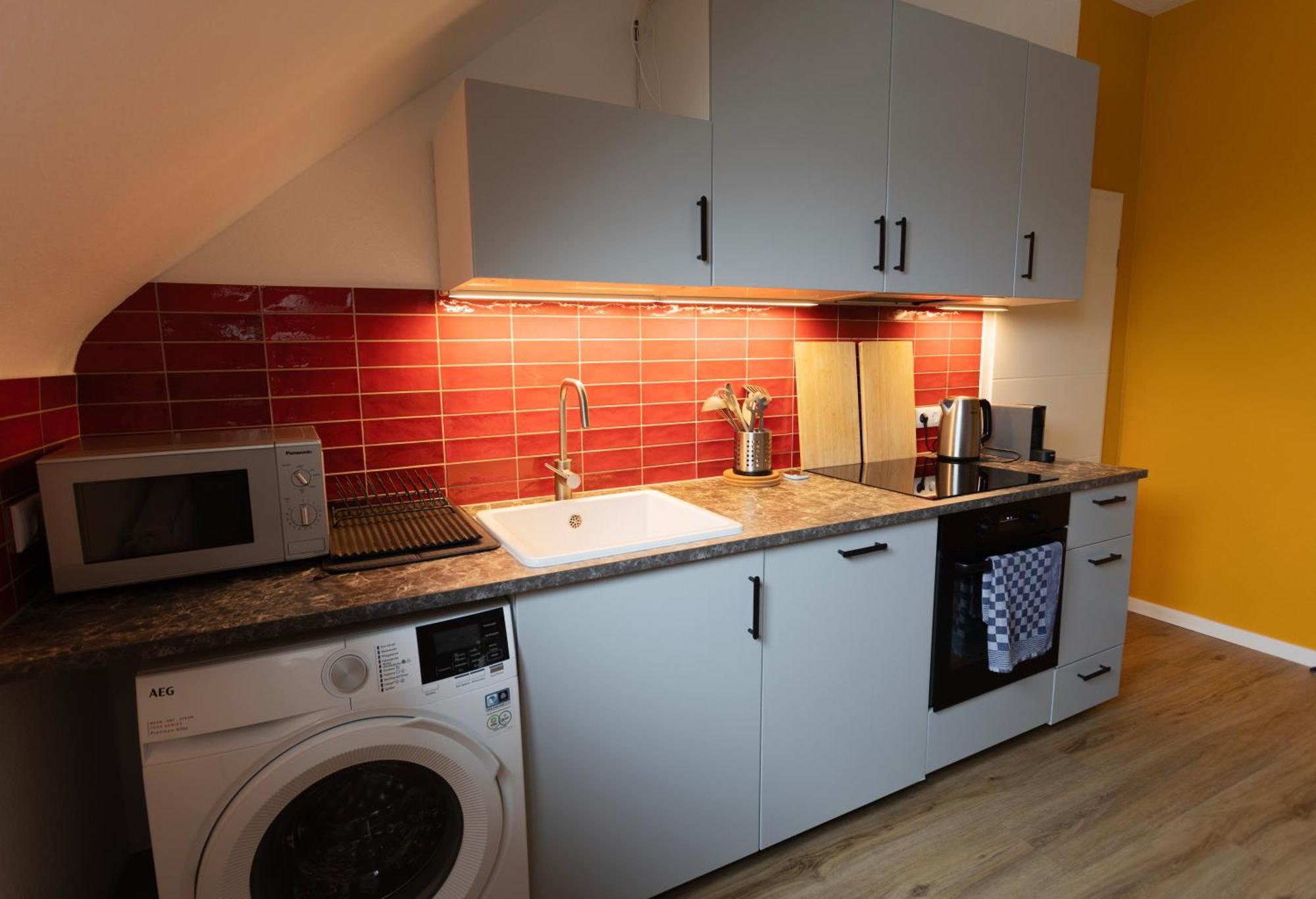Апартаменты Big Flat With Fresh Renovation, Free Parking, Sonyps, Netflix Дуйсбург Экстерьер фото