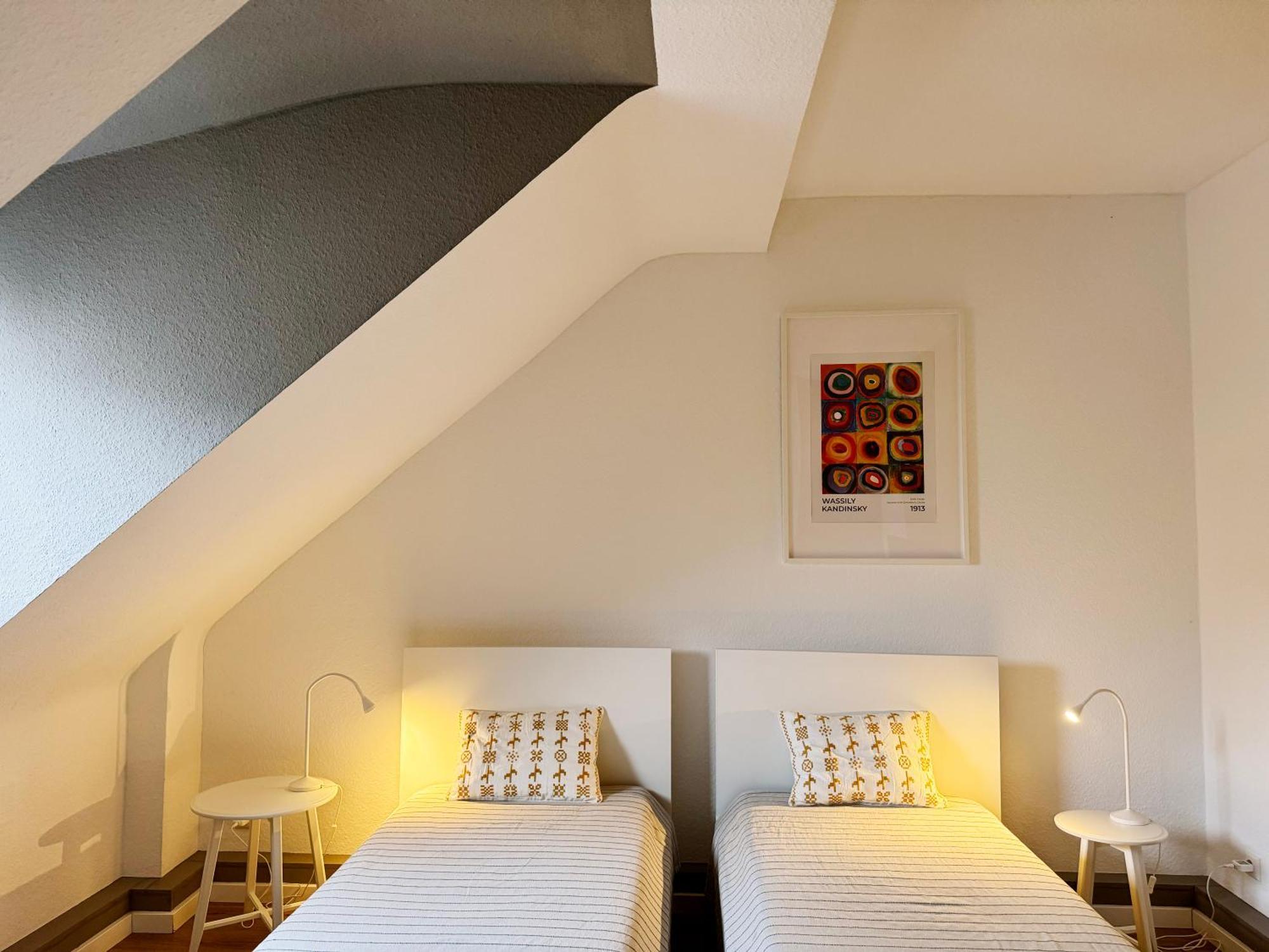 Апартаменты Big Flat With Fresh Renovation, Free Parking, Sonyps, Netflix Дуйсбург Экстерьер фото